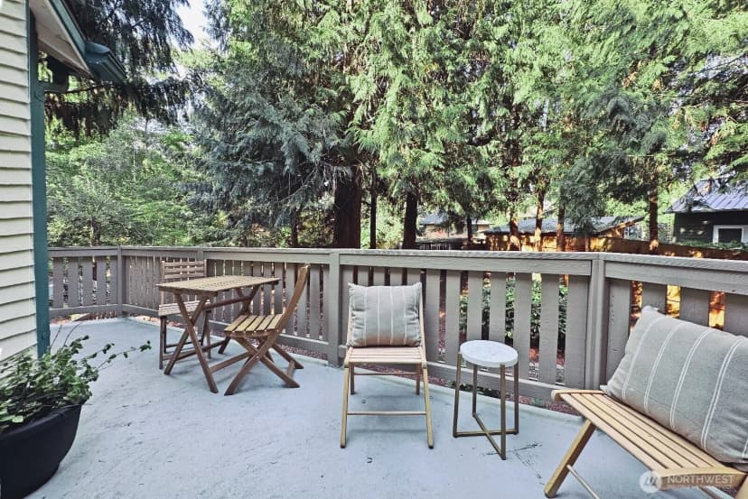 Property photo for 11714 36th Avenue Ne, Seattle photo 12