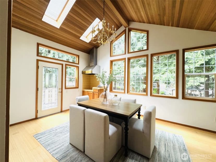 Property photo for 11714 36th Avenue Ne, Seattle photo 11