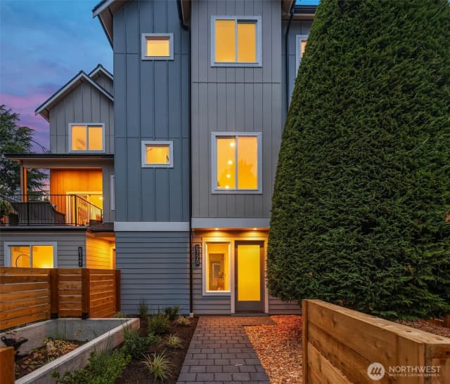Property photo for 6720 Dibble Avenue Nw, Seattle photo 2