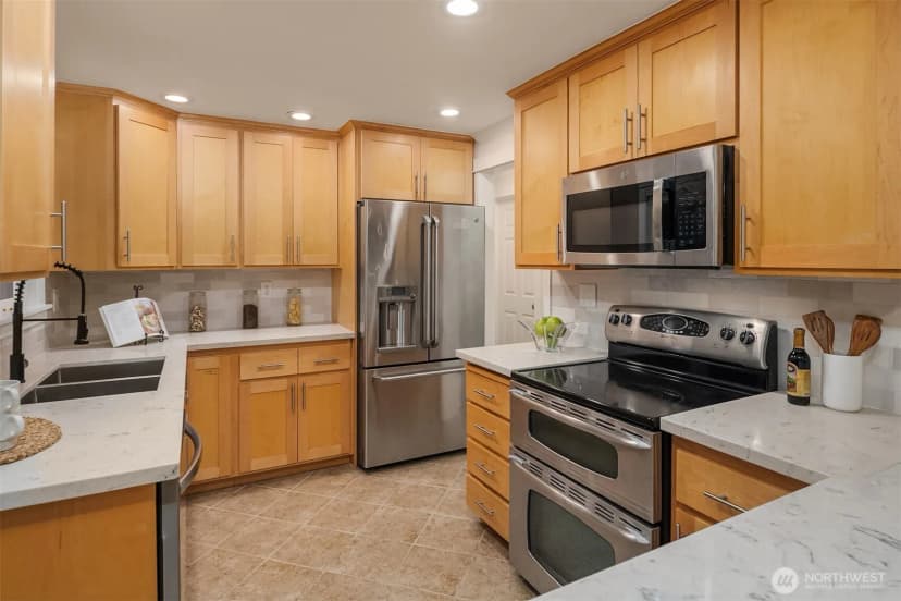 Property photo for 12828 110th Avenue Ne, Kirkland photo 16