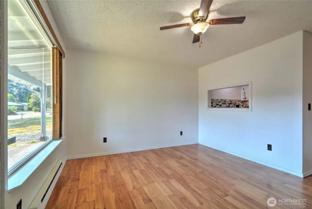 Property photo for 13112 54th Drive Ne, Marysville photo 3