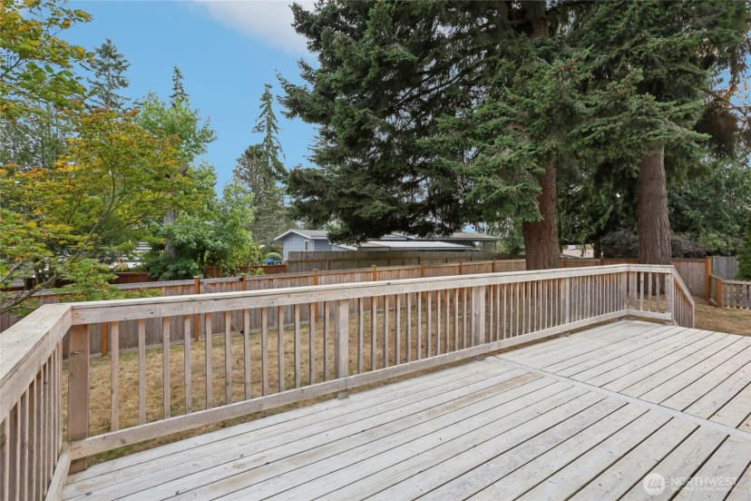 Property photo for 20009 5th Avenue Nw, Shoreline photo 22