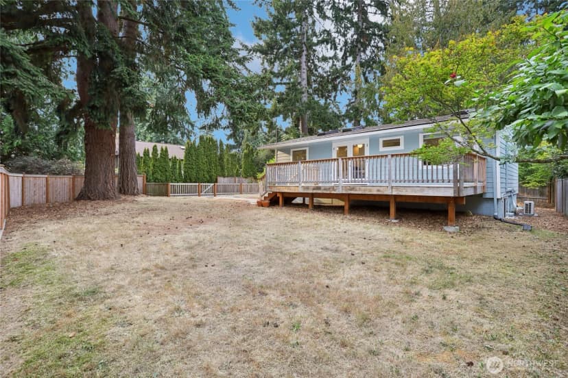 Property photo for 20009 5th Avenue Nw, Shoreline photo 25