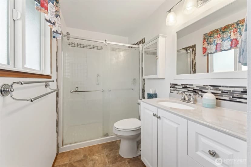 Property photo for 2402 Se 21st Street, Renton photo 11