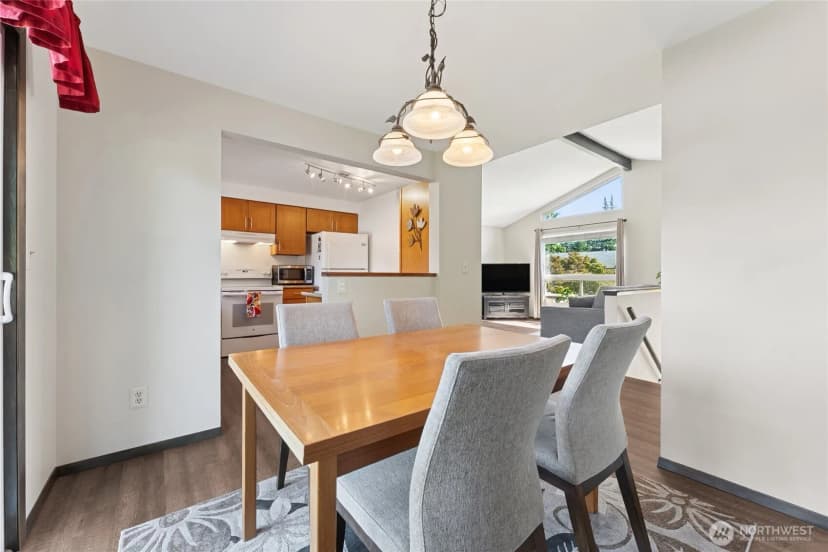 Property photo for 2402 Se 21st Street, Renton photo 7