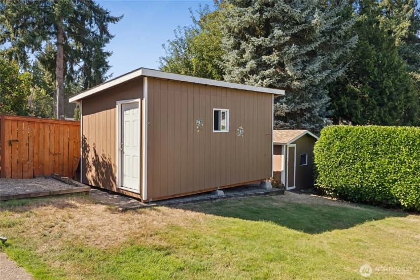 Property photo for 2402 Se 21st Street, Renton photo 23