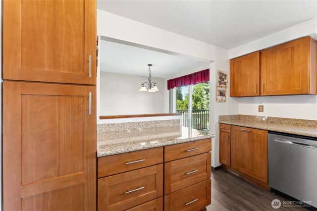 Property photo for 2402 Se 21st Street, Renton photo 5