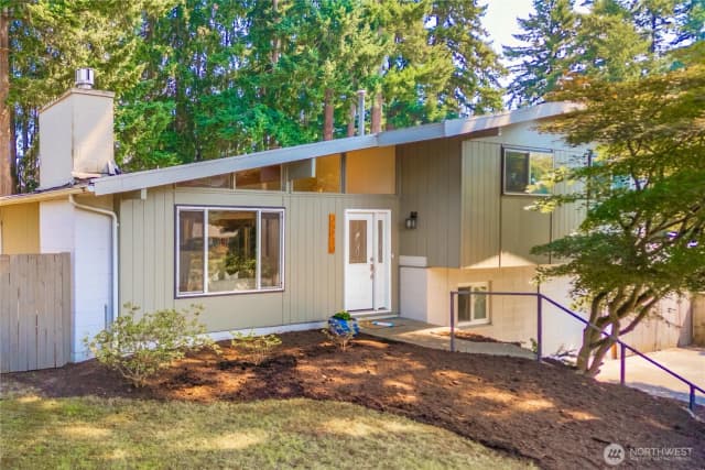 Property photo for 35770 27th Avenue S, Federal Way photo 2