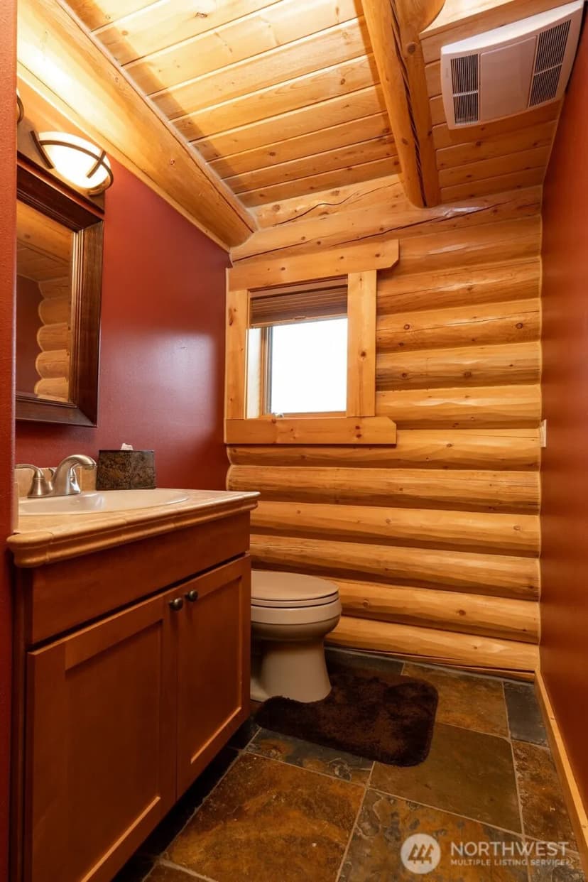 Property photo for 45500 Chardonnie Lane N, Grand Coulee photo 14