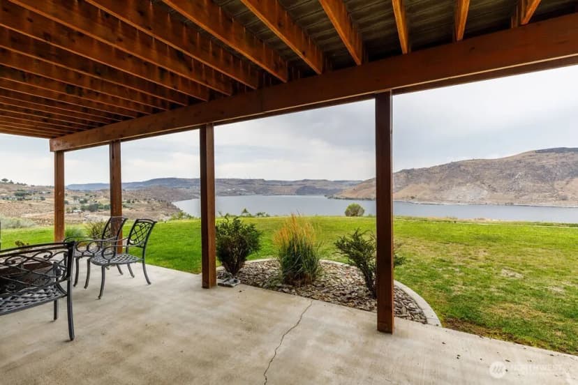 Property photo for 45500 Chardonnie Lane N, Grand Coulee photo 40