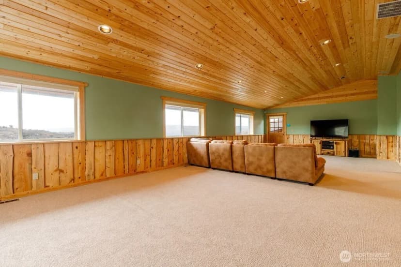 Property photo for 45500 Chardonnie Lane N, Grand Coulee photo 29