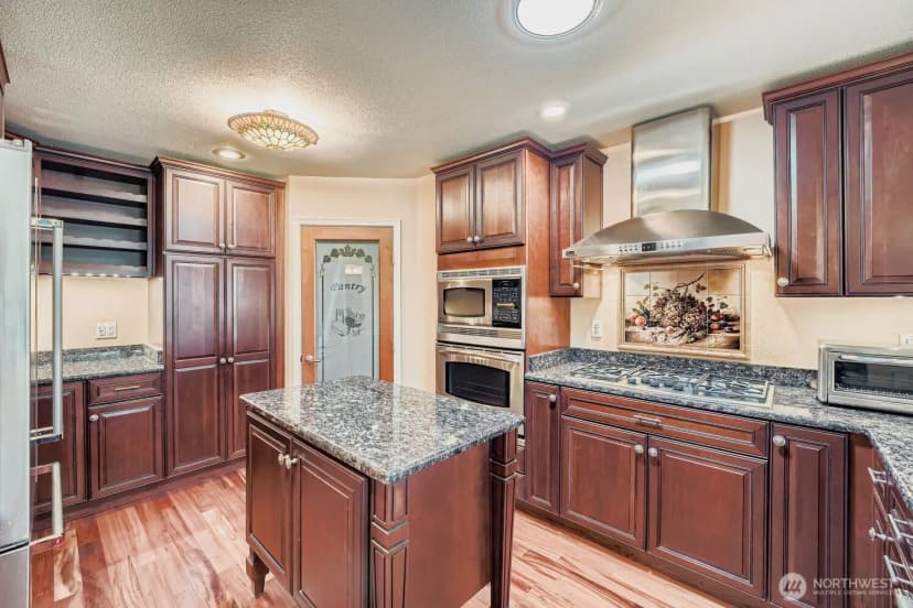 Property photo for 2730 Sw 327th Street #d18, Federal Way photo 11