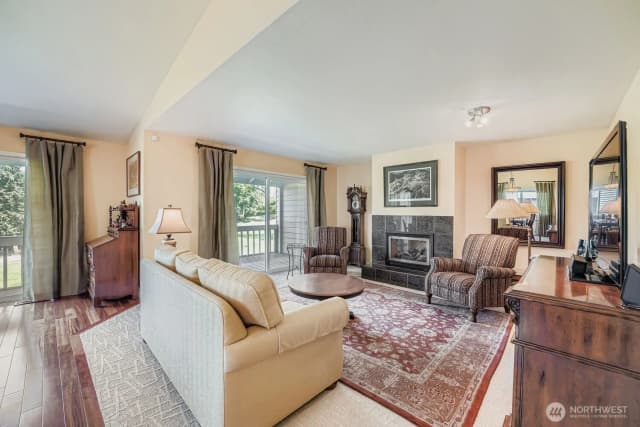 Property photo for 2730 Sw 327th Street #d18, Federal Way photo 5