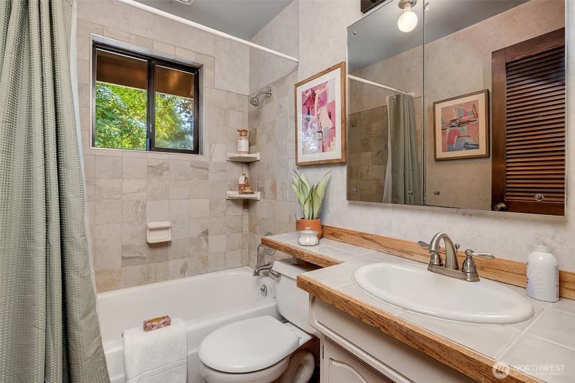 Property photo for 6976 Sylvan Way Sw, Seattle photo 25