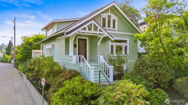Property photo for 2923 E Harrison Street, Seattle