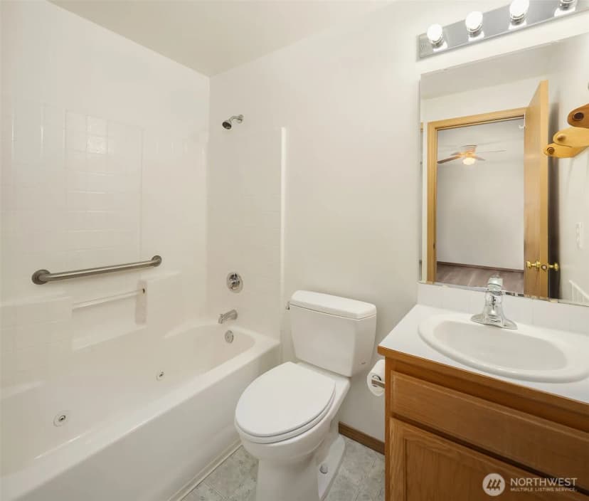 Property photo for 19322 Crown Ridge Boulevard, Arlington photo 13