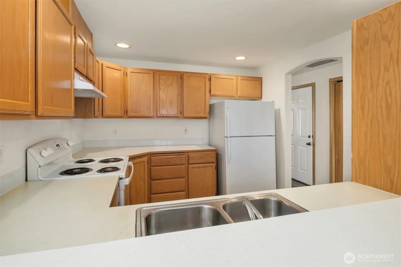 Property photo for 19322 Crown Ridge Boulevard, Arlington photo 6