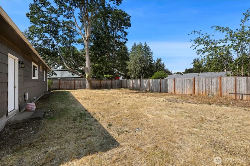 Property photo for 8429 Washington Boulevard Sw, Lakewood photo 18