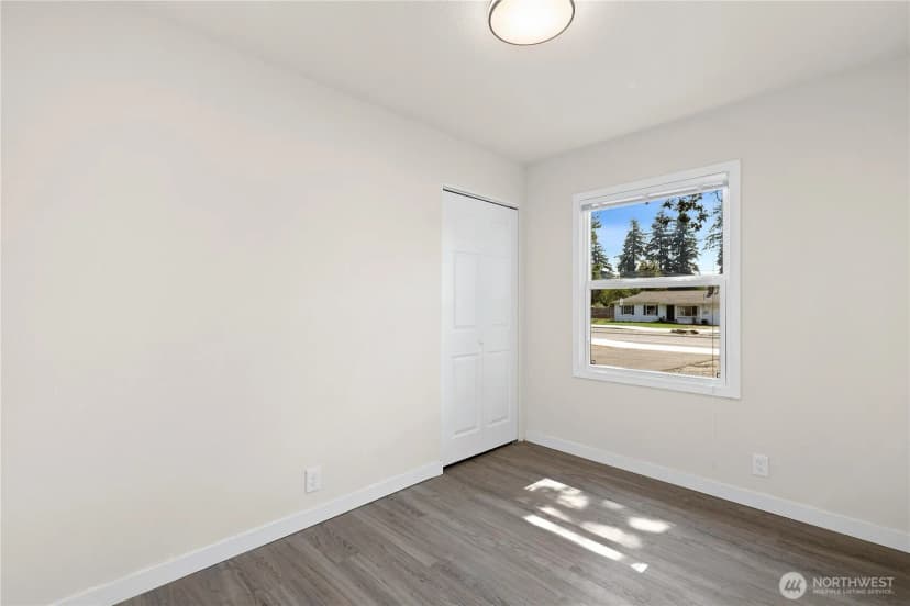 Property photo for 8429 Washington Boulevard Sw, Lakewood photo 15