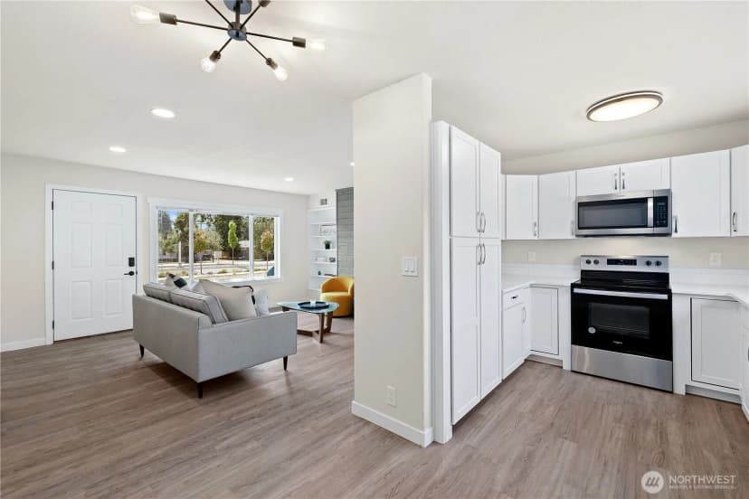 Property photo for 8429 Washington Boulevard Sw, Lakewood photo 6