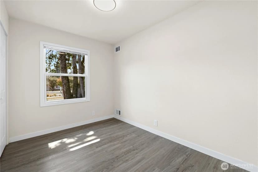 Property photo for 8429 Washington Boulevard Sw, Lakewood photo 14