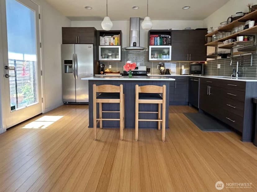 Property photo for 4852 40th Avenue Sw #b, Seattle photo 7