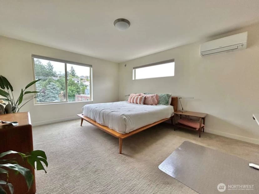 Property photo for 4852 40th Avenue Sw #b, Seattle photo 18