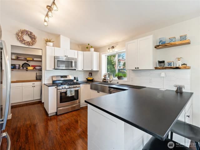 Property photo for 5608 Rosario Way, Anacortes photo 5