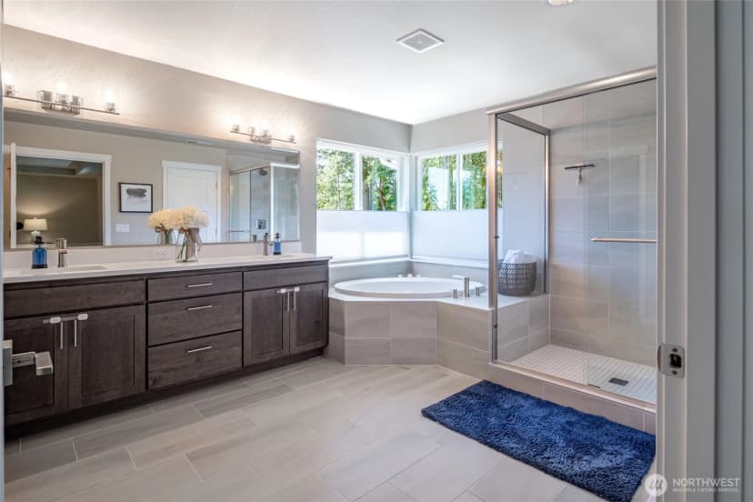 Property photo for 4213 Caddyshack Drive Ne, Lacey photo 21