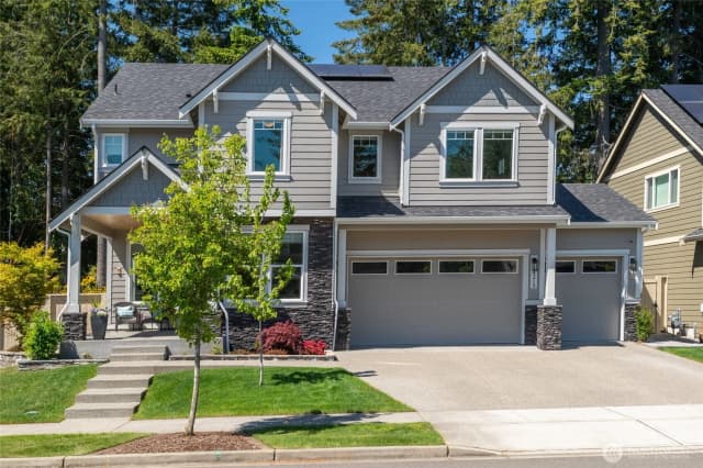 Property photo for 4213 Caddyshack Drive Ne, Lacey photo 2