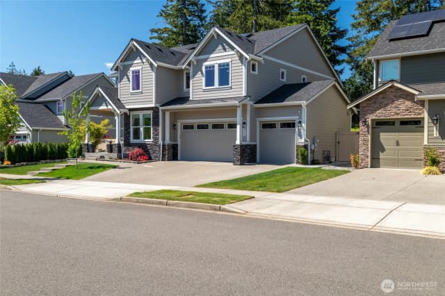 Property photo for 4213 Caddyshack Drive Ne, Lacey