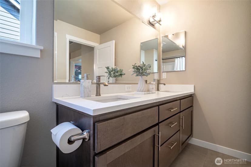 Property photo for 4213 Caddyshack Drive Ne, Lacey photo 28
