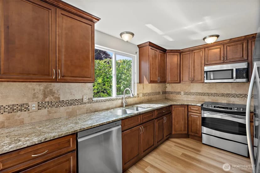 Property photo for 7228 200th Street Ct E, Spanaway photo 11