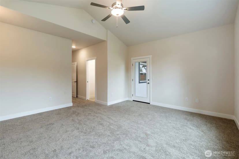 Property photo for 920 Barbara Lane, Centralia photo 23