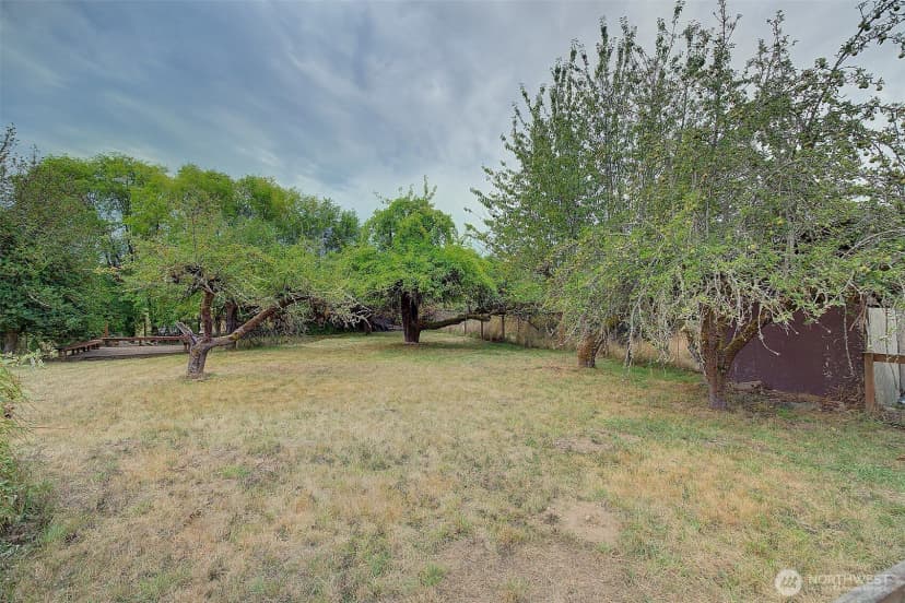 Property photo for 31612 8th Avenue S, Roy photo 40