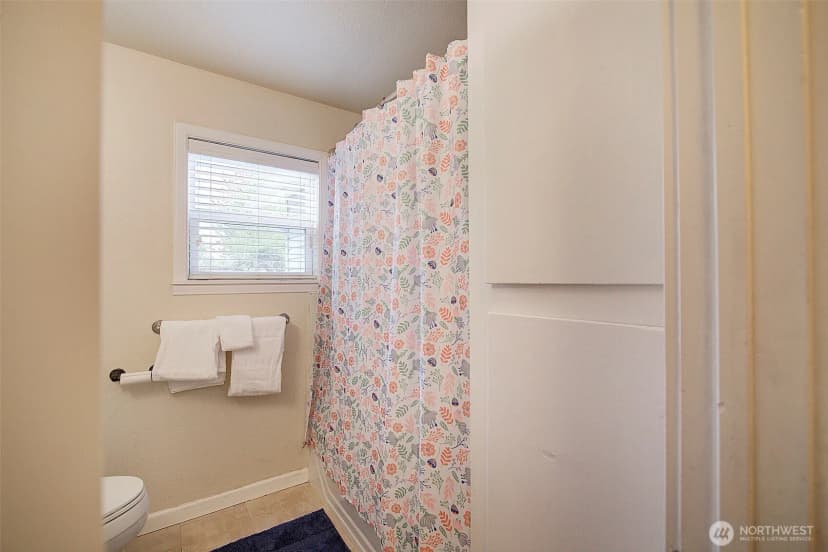 Property photo for 31612 8th Avenue S, Roy photo 26
