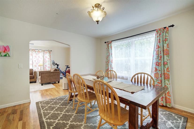 Property photo for 31612 8th Avenue S, Roy photo 15