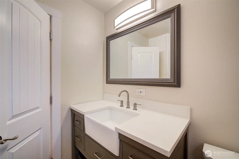 Property photo for 31612 8th Avenue S, Roy photo 25