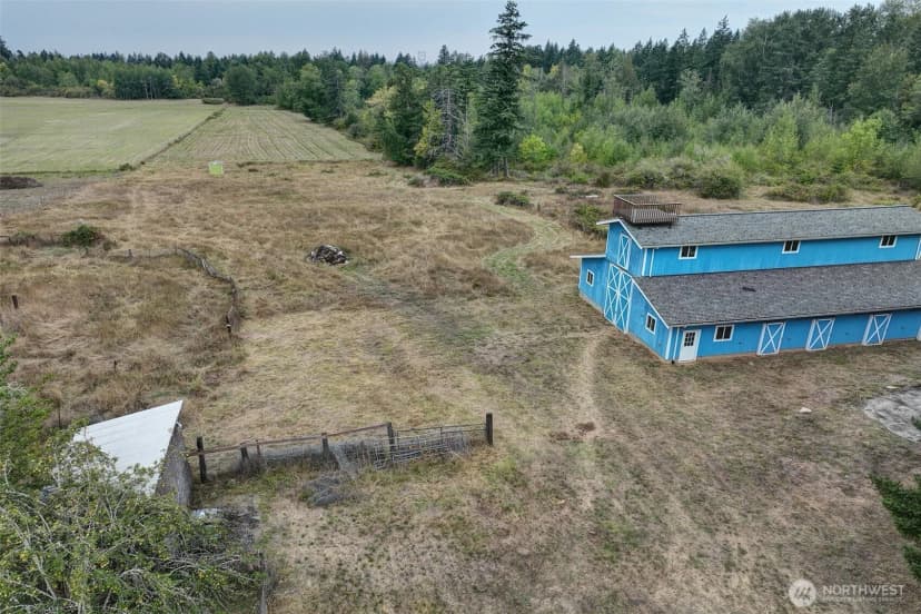 Property photo for 31612 8th Avenue S, Roy photo 8