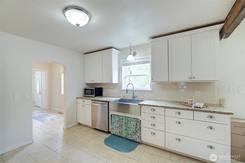 Property photo for 31612 8th Avenue S, Roy photo 17
