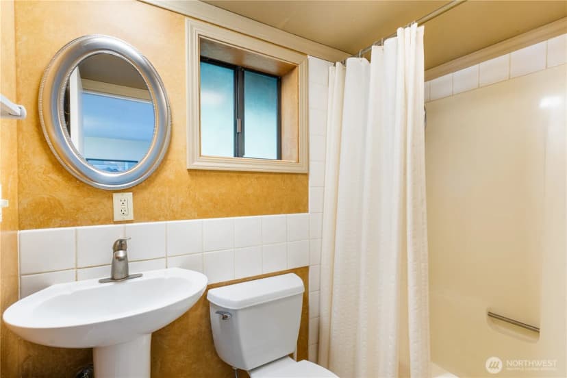 Property photo for 3999 Chiquita Lane, Anacortes photo 22