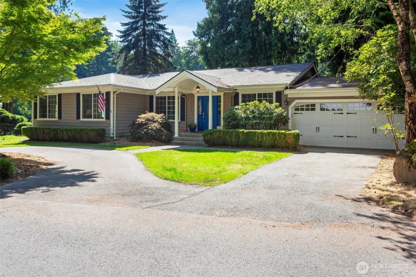 Property photo for 13805 W Lake Kathleen Drive Se, Renton
