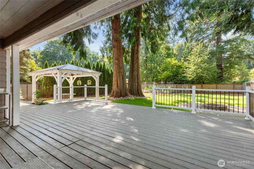 Property photo for 13805 W Lake Kathleen Drive Se, Renton photo 25