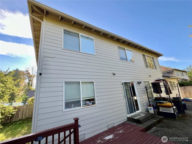 Property photo for 6496 Grand Pine Loop Ne, Bremerton photo 2