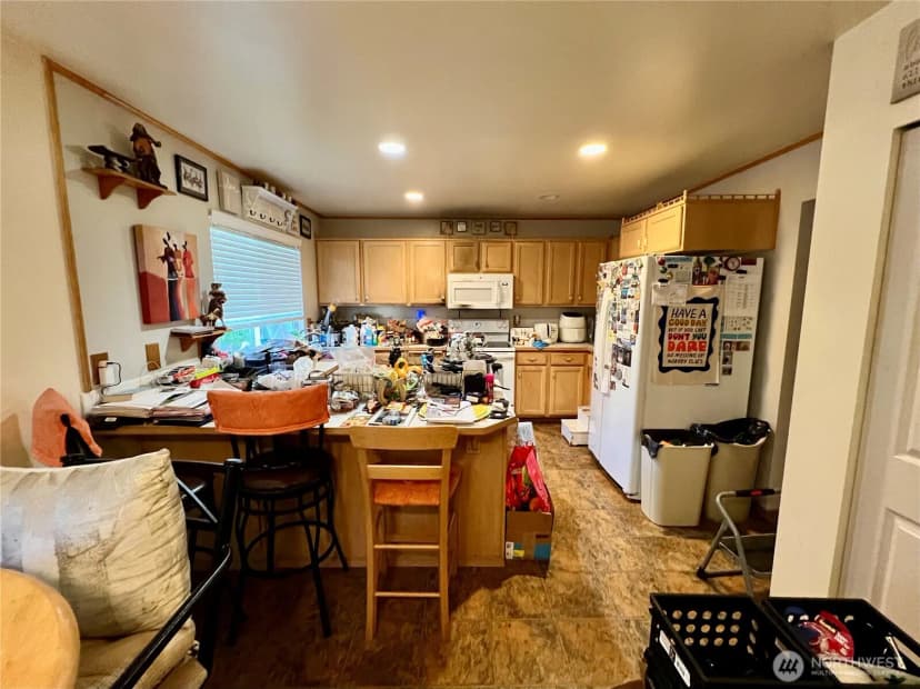 Property photo for 6496 Grand Pine Loop Ne, Bremerton photo 9