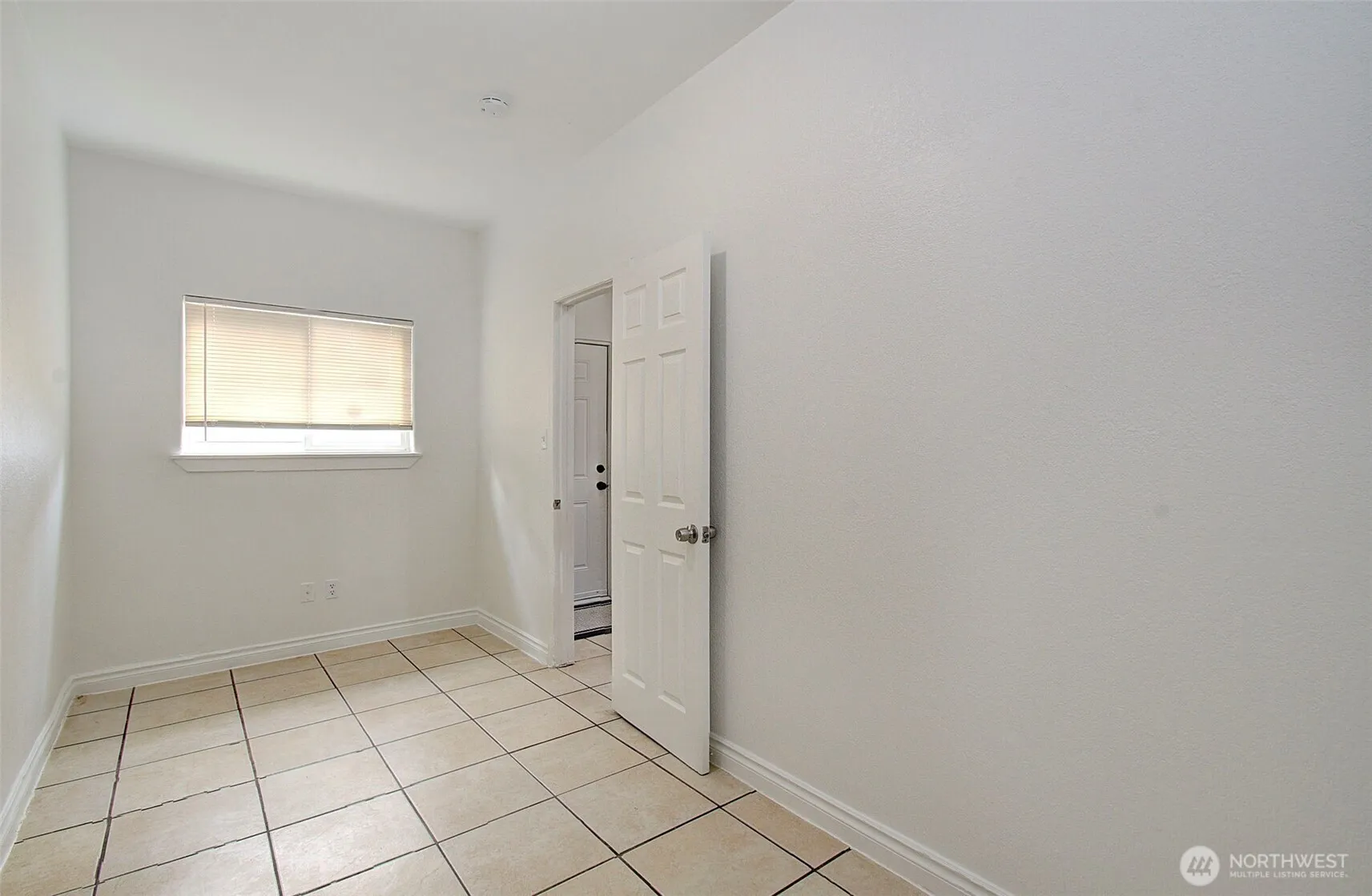 Property photo for 132 N Maple Street, Kelso photo 14