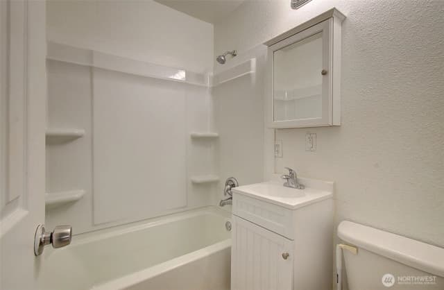 Property photo for 132 N Maple Street, Kelso photo 5