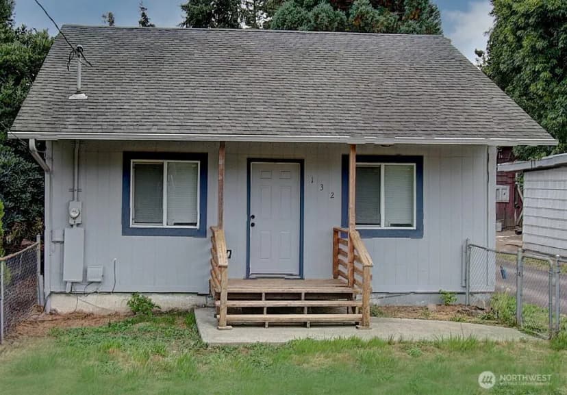 Property photo for 132 N Maple Street, Kelso
