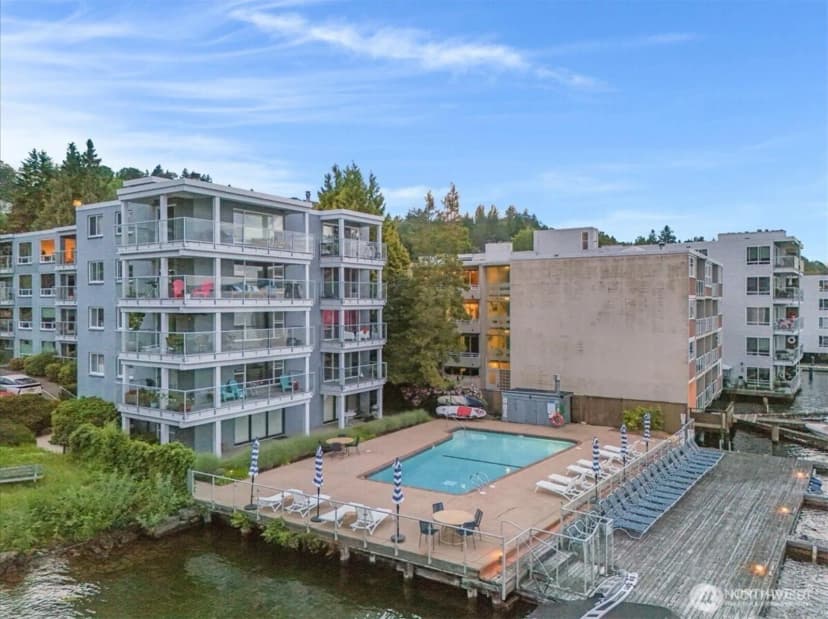 Property photo for 720 Lakeside Avenue S #404, Seattle photo 38