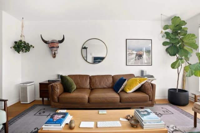 Property photo for 720 Lakeside Avenue S #404, Seattle photo 5